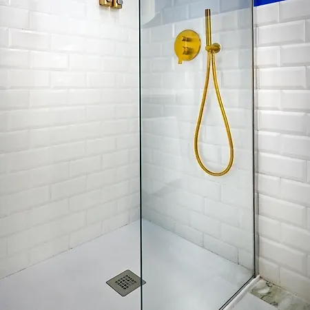 Royal Blue - بيت للعطل *