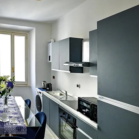 Royal Blue - بيت للعطل روما