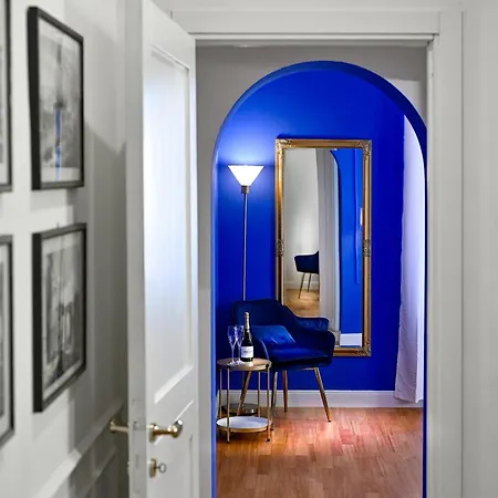 Royal Blue - بيت للعطل *