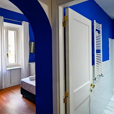 بيت للعطل Royal Blue - *